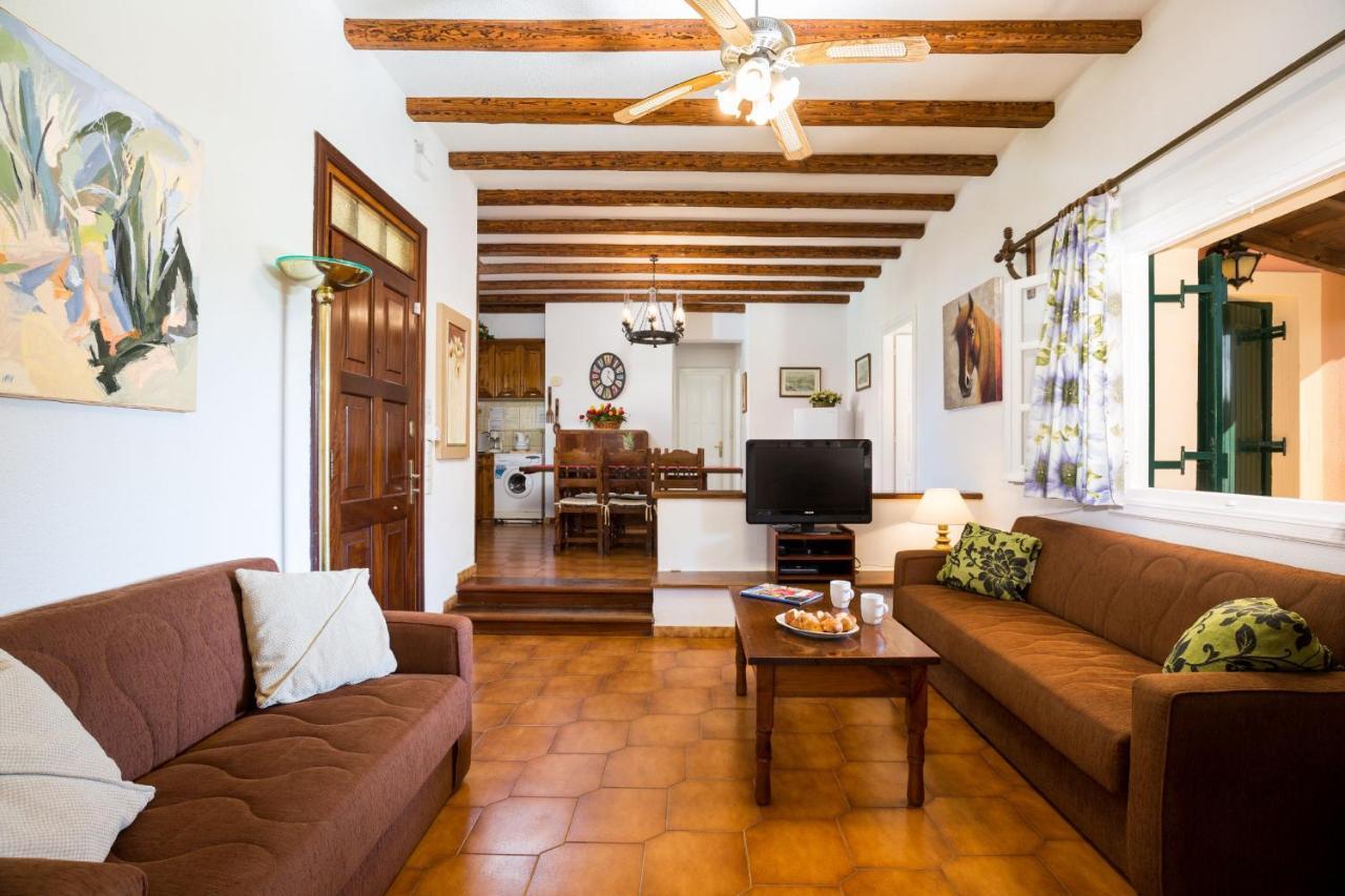 Villa Angelos Acharavi  Bagian luar foto