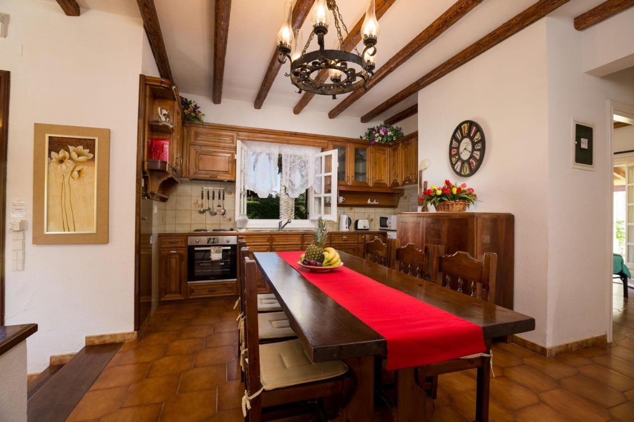 Villa Angelos Acharavi  Bagian luar foto